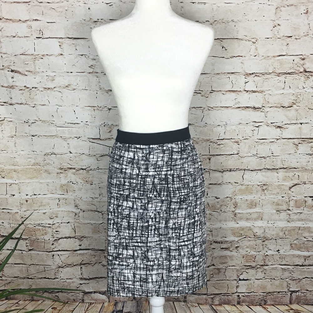 Dalia Collection Black & White Pencil Skirt
